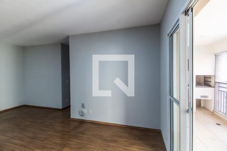 Sala de TV de apartamento para alugar com 4 quartos, 105m² em Jardim Tupanci, Barueri