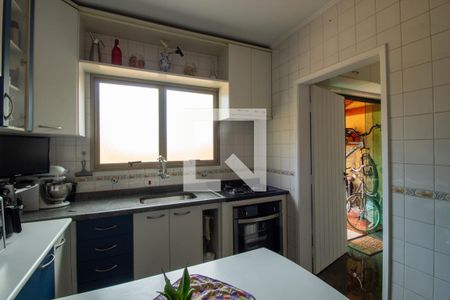 Cozinha de casa de condomínio à venda com 3 quartos, 183m² em Vila São Silvestre, São Paulo