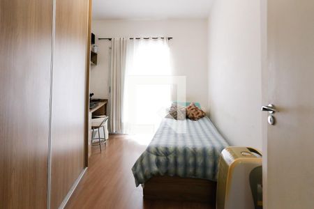 Casa à venda com 100m², 3 quartos e 2 vagas Casa à venda com 100m², 3 quartos e 2 vagasQuarto