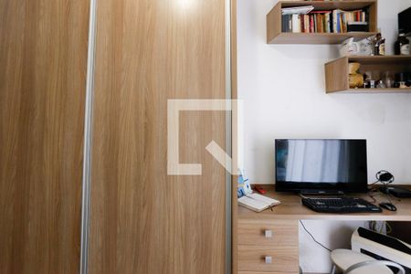 Casa à venda com 100m², 3 quartos e 2 vagas Casa à venda com 100m², 3 quartos e 2 vagasQuarto