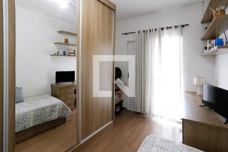 Casa à venda com 100m², 3 quartos e 2 vagas Casa à venda com 100m², 3 quartos e 2 vagasQuarto