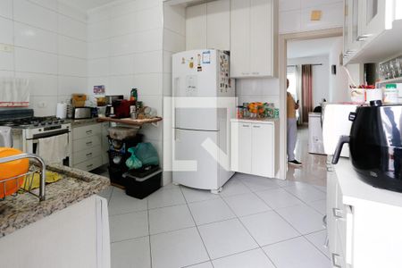 Casa à venda com 100m², 3 quartos e 2 vagas Casa à venda com 100m², 3 quartos e 2 vagasCozinha