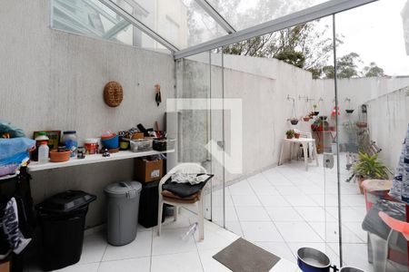Casa à venda com 100m², 3 quartos e 2 vagas Casa à venda com 100m², 3 quartos e 2 vagasÁrea de Serviço