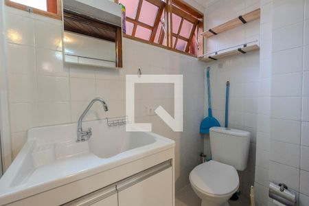 Banheiro de kitnet/studio para alugar com 1 quarto, 17m² em Consolação, São Paulo