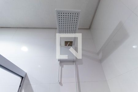 Casa à venda com 120m², 3 quartos e 2 vagasChuveiro