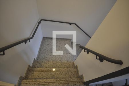 Apartamento à venda com 25m², 1 quarto e sem vagaEscada