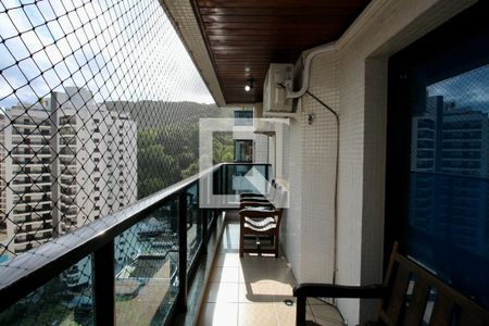Varanda de apartamento para alugar com 2 quartos, 65m² em Centro, Guarujá
