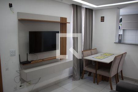 Sala de apartamento à venda com 2 quartos, 45m² em Parque Maracana, Contagem