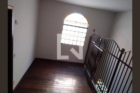 Casa à venda com 3 quartos, 180m² em Santa Amelia, Belo Horizonte