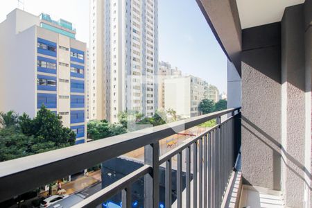 Studio para alugar com 26m², 1 quarto e sem vaga Studio para alugar com 26m², 1 quarto e sem vagaVaranda