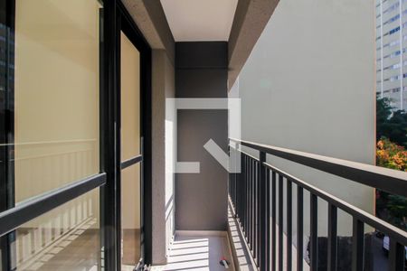 Studio para alugar com 26m², 1 quarto e sem vaga Studio para alugar com 26m², 1 quarto e sem vagaVaranda