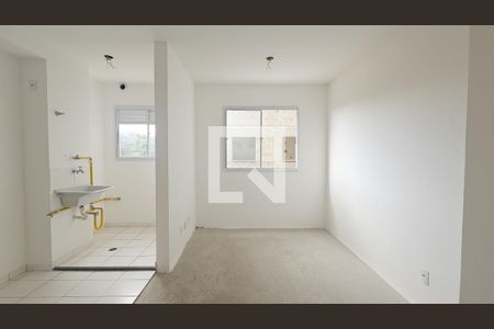 Sala / Cozinha de apartamento para alugar com 2 quartos, 36m² em Vila Socorro, São Paulo