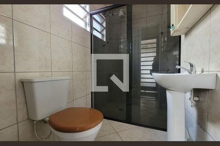 Banheiro de casa para alugar com 1 quarto, 60m² em Vila Francisco Matarazzo, Santo André