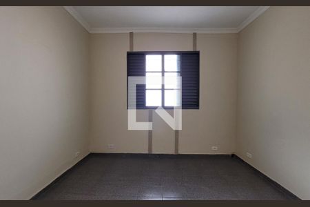 Quarto de casa para alugar com 1 quarto, 60m² em Vila Francisco Matarazzo, Santo André