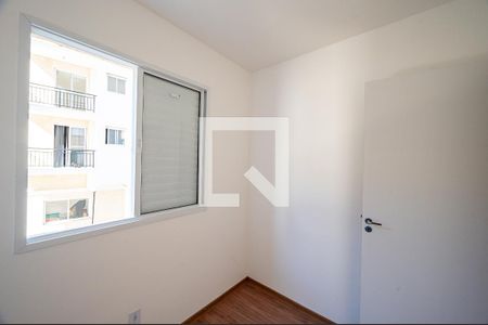 Quarto 2 de apartamento à venda com 2 quartos, 33m² em Jardim Itacolomi, São Paulo