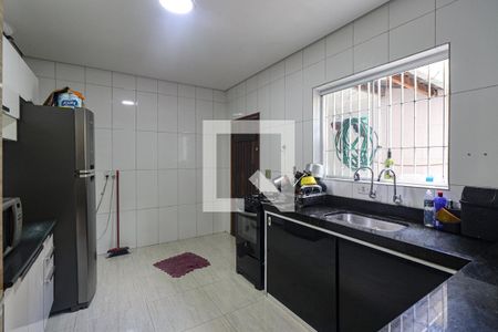 Cozinha de casa à venda com 3 quartos, 125m² em Jardim Cidália, São Paulo