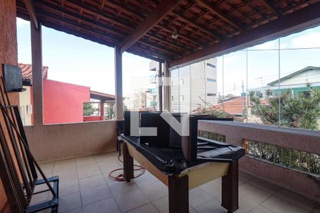 Casa à venda com 125m², 3 quartos e 2 vagas Casa à venda com 125m², 3 quartos e 2 vagasVaranda