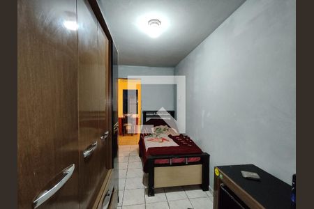 Quarto de casa para alugar com 2 quartos, 100m² em Jardim Santa Rosa, Ferraz de Vasconcelos