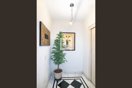 Apartamento à venda com 228m², 4 quartos e 4 vagasHall do elevador privativo