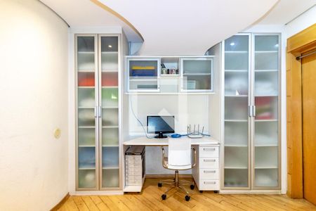 Apartamento à venda com 228m², 4 quartos e 4 vagasHall dos Quartos