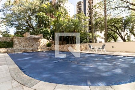 Apartamento à venda com 228m², 4 quartos e 4 vagasÁrea comum - Piscina