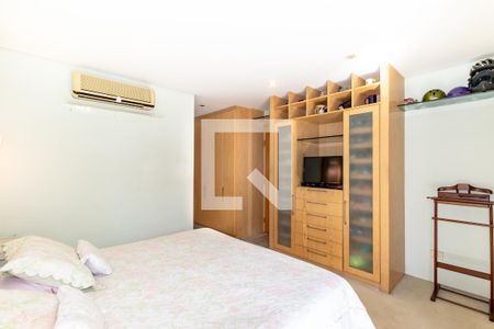 Apartamento à venda com 228m², 4 quartos e 4 vagasQuarto 1