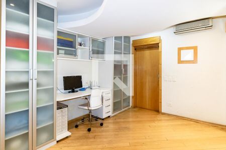 Apartamento à venda com 228m², 4 quartos e 4 vagasHall dos Quartos