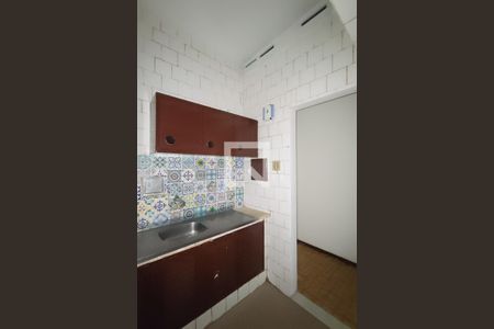 Cozinha de apartamento à venda com 1 quarto, 31m² em Copacabana, Rio de Janeiro