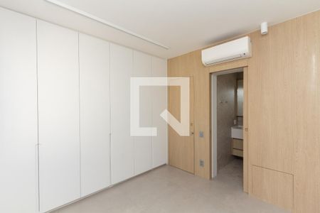 Apartamento à venda com 112m², 2 quartos e 2 vagas Apartamento à venda com 112m², 2 quartos e 2 vagasSuíte 2