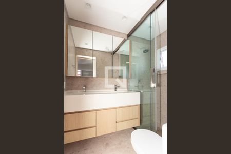 Apartamento à venda com 112m², 2 quartos e 2 vagas Apartamento à venda com 112m², 2 quartos e 2 vagasBanheiro da Suíte 2