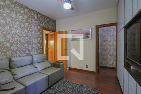 Sala de TV  de casa para alugar com 4 quartos, 371m² em Serra, Belo Horizonte