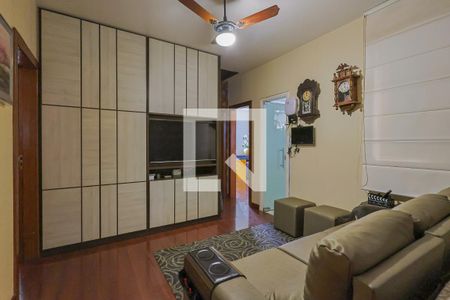 Sala de TV  de casa para alugar com 4 quartos, 371m² em Serra, Belo Horizonte