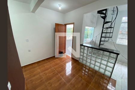 Sala de casa para alugar com 2 quartos, 80m² em Cachambi, Rio de Janeiro