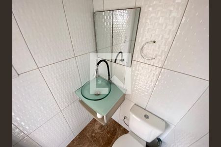 Casa para alugar com 80m², 2 quartos e sem vagaCobertura