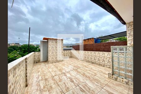 Casa para alugar com 80m², 2 quartos e sem vagaCobertura