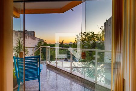Varanda da Sala de casa de condomínio à venda com 4 quartos, 303m² em Anil, Rio de Janeiro