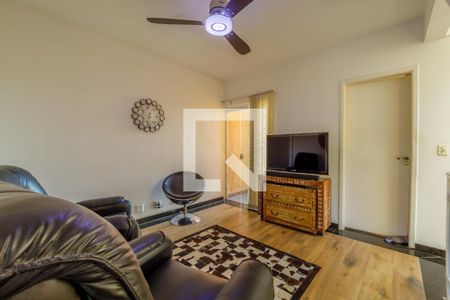 Casa de condomínio à venda com 303m², 4 quartos e 2 vagasSala Privativa