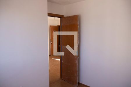 Quarto 2 de apartamento para alugar com 2 quartos, 40m² em Vila Mutirão I, Goiânia