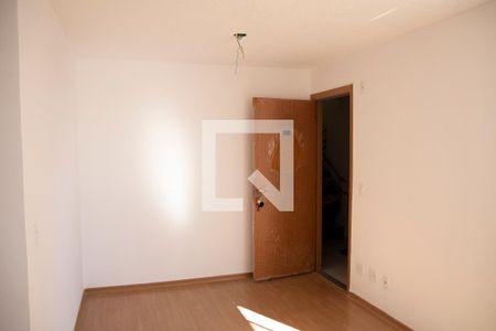 Sala de apartamento para alugar com 2 quartos, 40m² em Vila Mutirão I, Goiânia