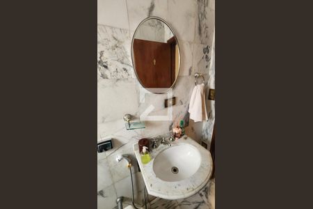 Casa para alugar com 30m², 7 quartos e 3 vagasBanheiro 3