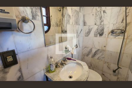 Casa para alugar com 30m², 7 quartos e 3 vagasBanheiro 2