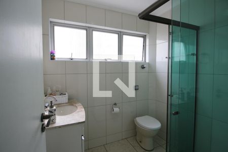 Apartamento para alugar com 220m², 3 quartos e 1 vaga Apartamento para alugar com 220m², 3 quartos e 1 vagaBanheiro Social 2