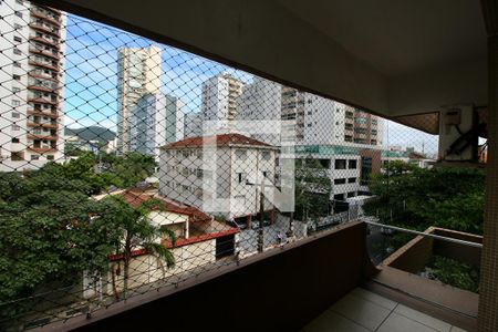 Vista de apartamento para alugar com 3 quartos, 220m² em Vila Alzira, Guarujá