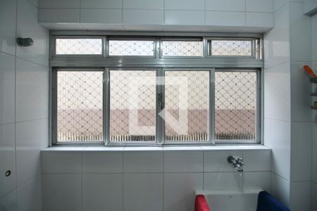 Apartamento para alugar com 220m², 3 quartos e 1 vaga Apartamento para alugar com 220m², 3 quartos e 1 vagaÁrea de Serviço