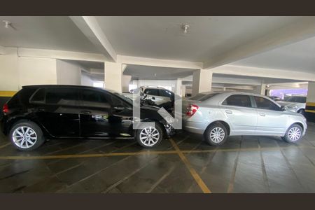 Apartamento à venda com 212m², 3 quartos e 2 vagas Apartamento à venda com 212m², 3 quartos e 2 vagasGaragem