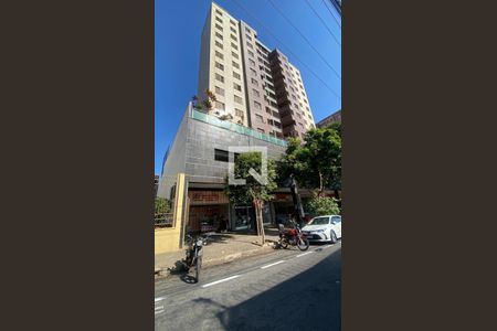 Apartamento à venda com 212m², 3 quartos e 2 vagas Apartamento à venda com 212m², 3 quartos e 2 vagasFachada do Prédio