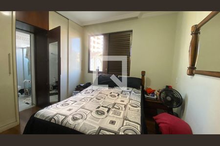 Apartamento à venda com 212m², 3 quartos e 2 vagas Apartamento à venda com 212m², 3 quartos e 2 vagasQuarto Suíte