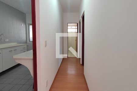 Corredor Quartos de apartamento à venda com 2 quartos, 56m² em Vila Maria Eugênia, Campinas