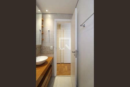 Apartamento à venda com 200m², 3 quartos e 3 vagasBanheiro da Suíte 3