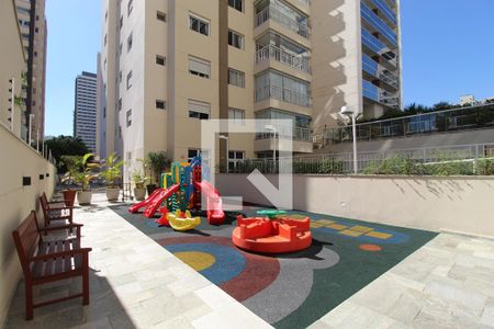 Apartamento à venda com 200m², 3 quartos e 3 vagasÁrea Comum - Playground